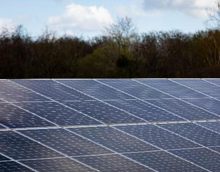 Des panneaux solaires pour illustrer l'expertise d'accompagnement de Cerfrance dans les métiers de l'énergie